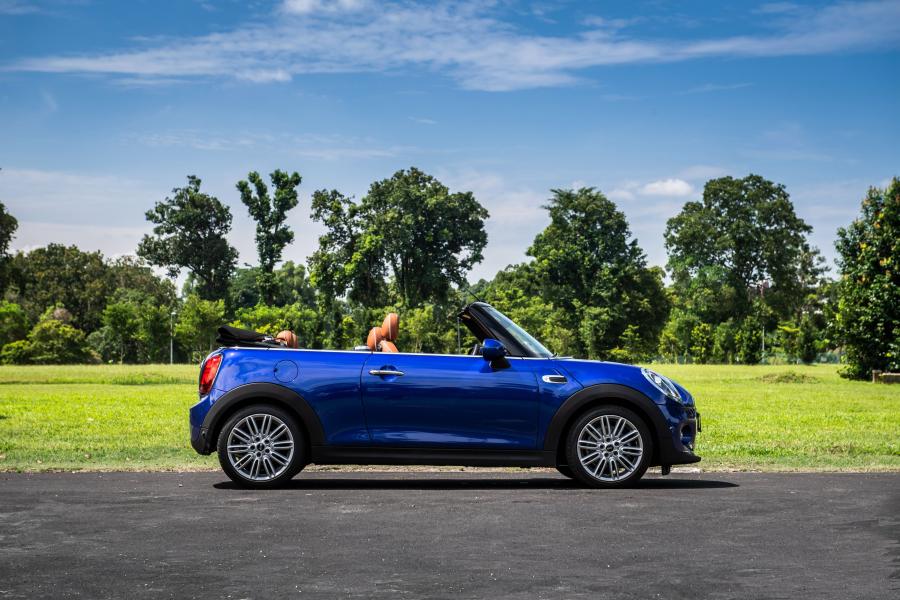  Mini Cooper Cabrio (F57) 2018 года  (SG) (фото 4 из 15)